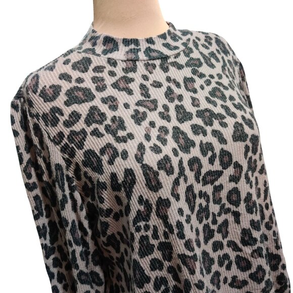 Maurices XL Leopard Print Ribbed Stretch Knit Mock Neck Long Sleeve Top Blouse - Picture 3 of 8